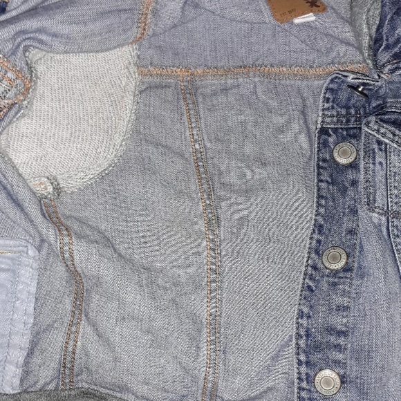 American eagle jean jacket - Picture 2 of 3
